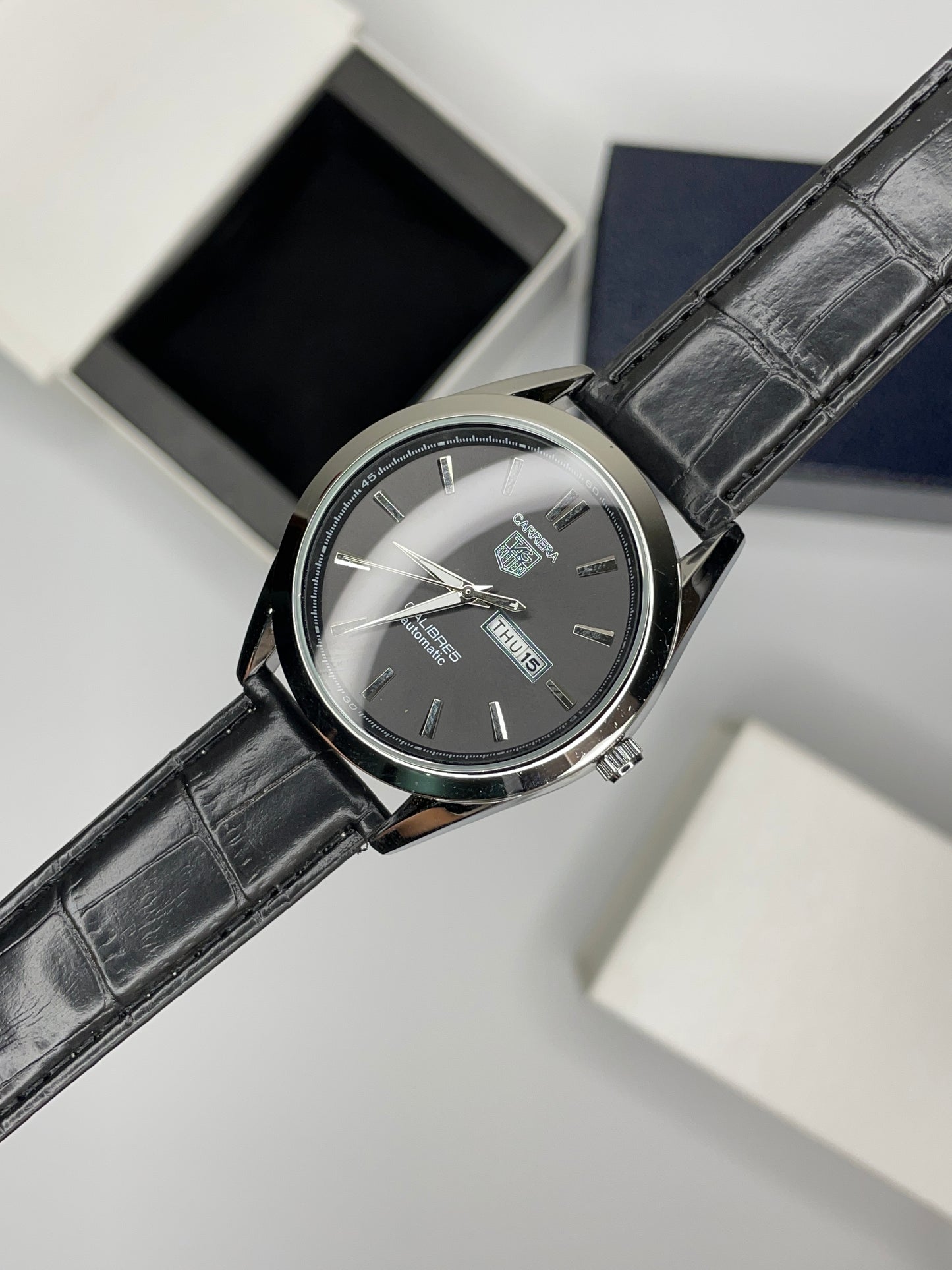 Free 35ml J. Perfume When You Buy The Carrera Watch!